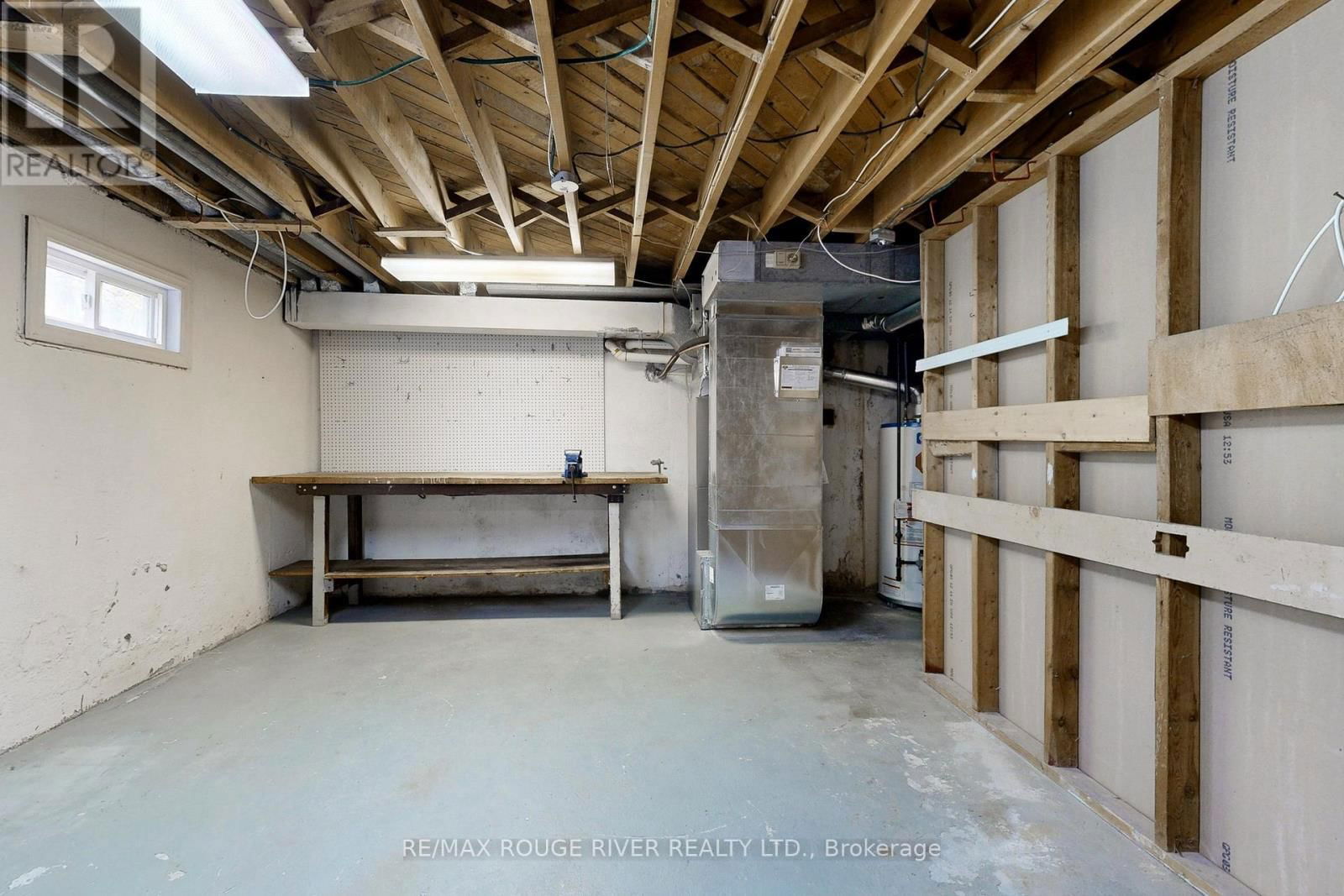 1373 POPRAD AVENUE Image 31