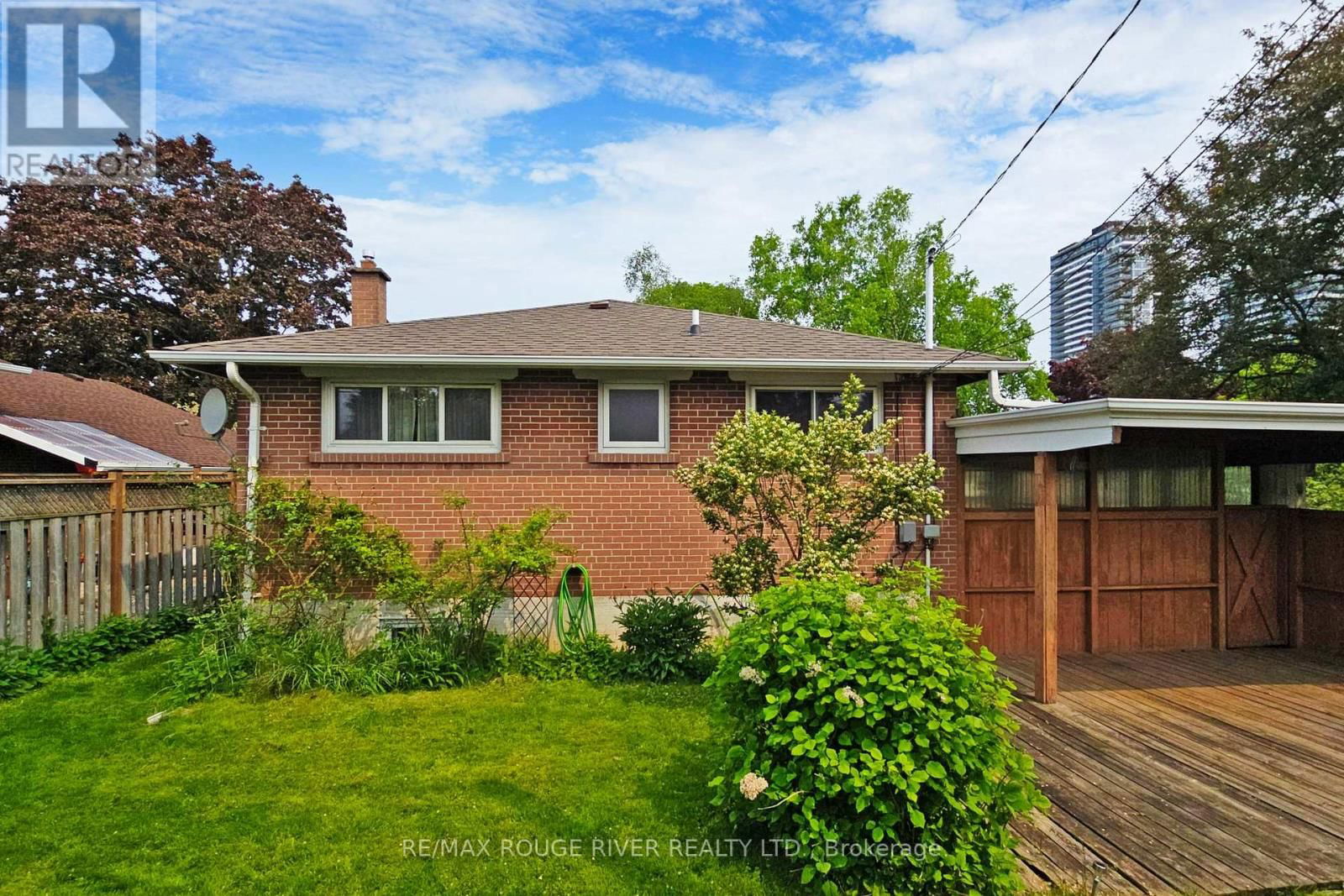 1373 POPRAD AVENUE Image 35