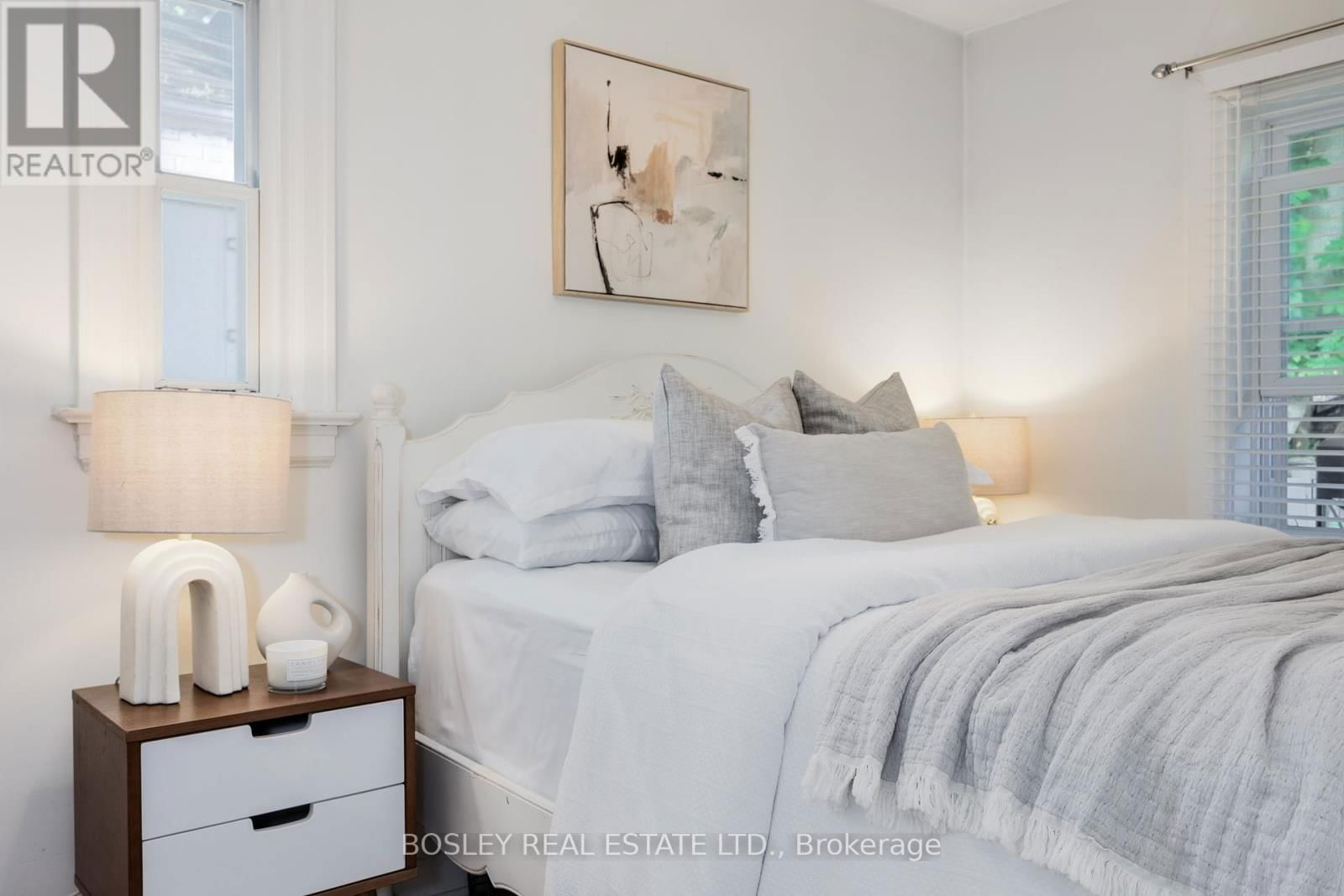85 MANDERLEY DRIVE Image 11