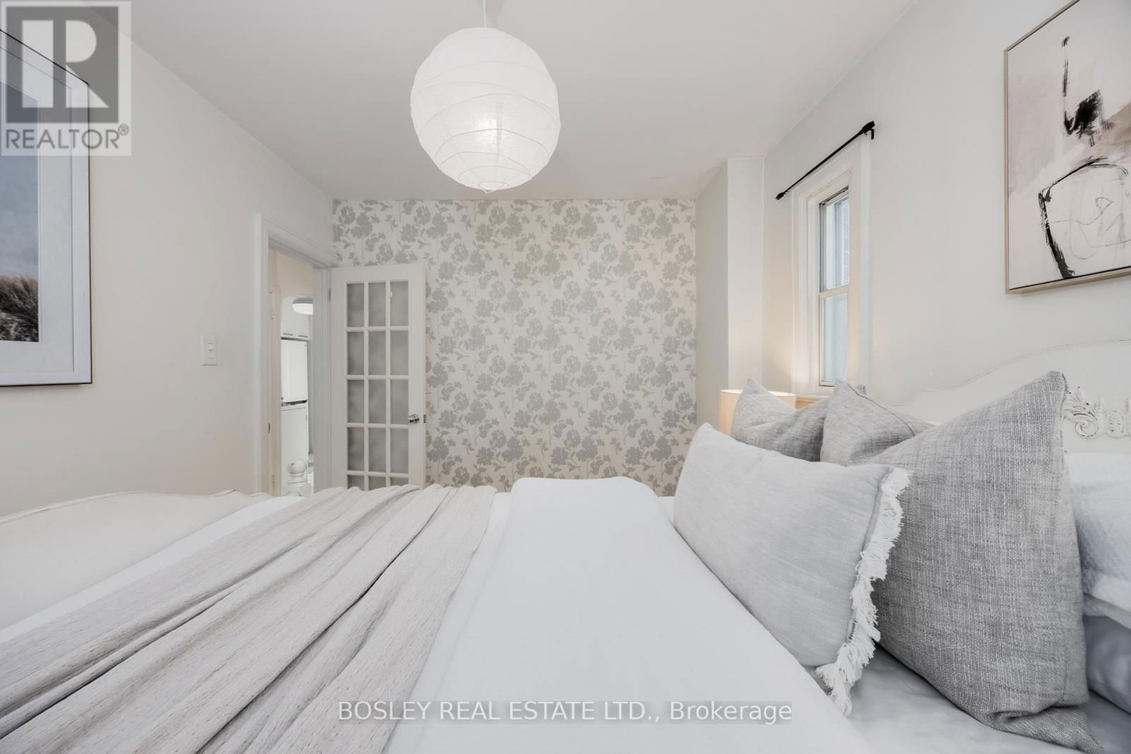 85 MANDERLEY DRIVE Image 12