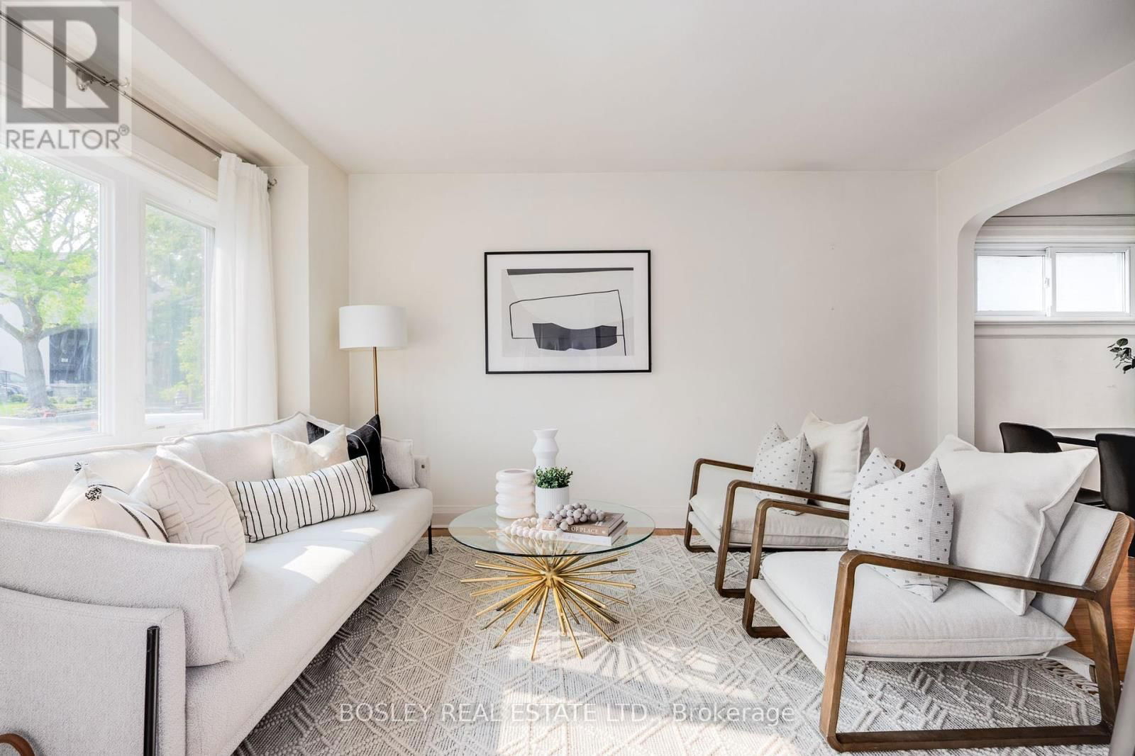 85 MANDERLEY DRIVE Image 2