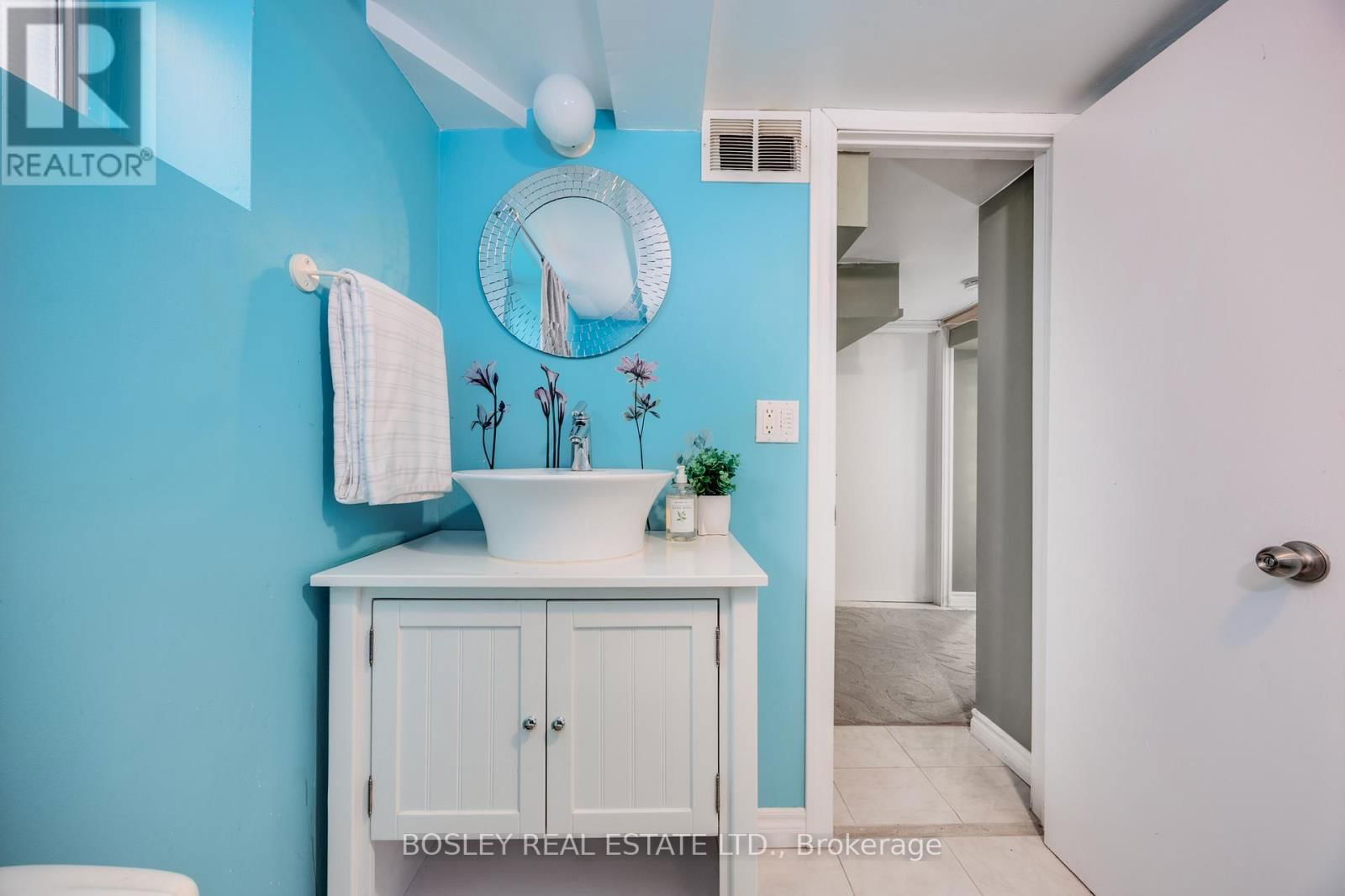 85 MANDERLEY DRIVE Image 21