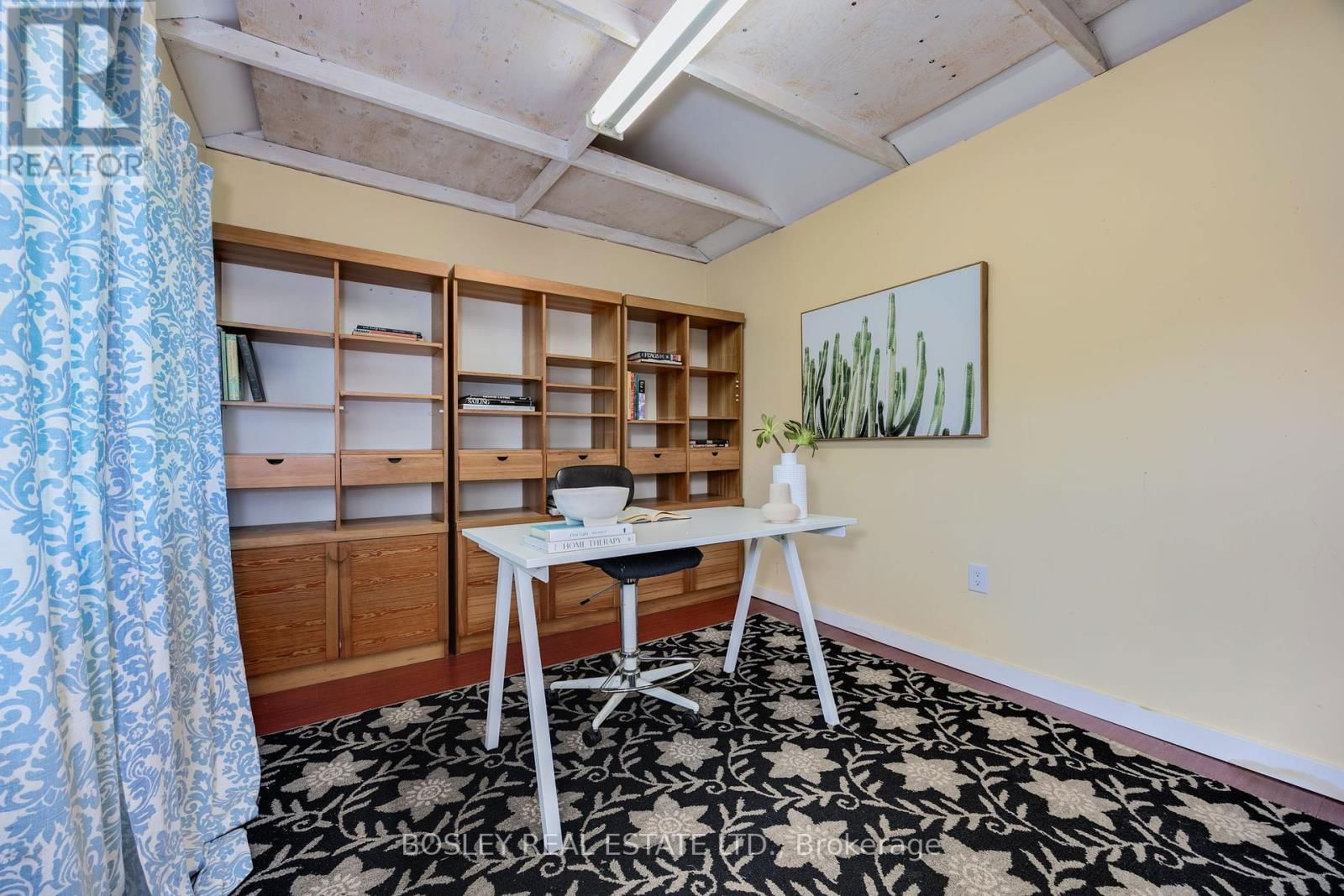 85 MANDERLEY DRIVE Image 26
