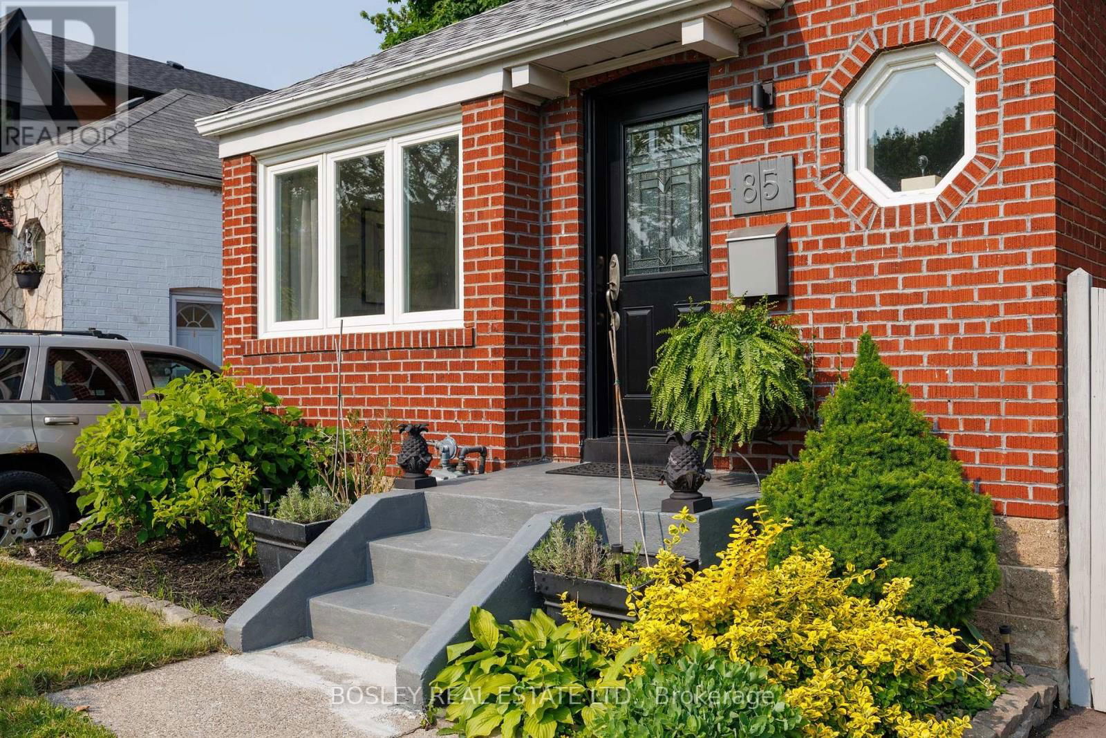 85 MANDERLEY DRIVE Image 29