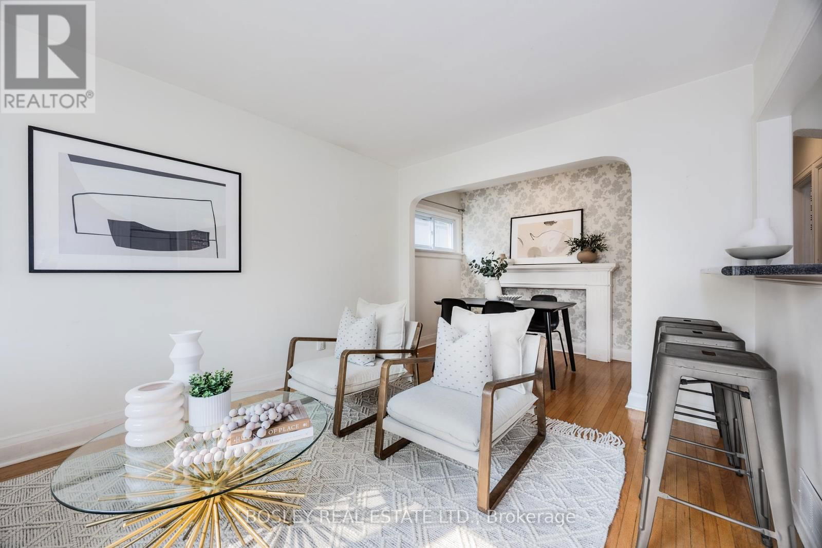 85 MANDERLEY DRIVE Image 4