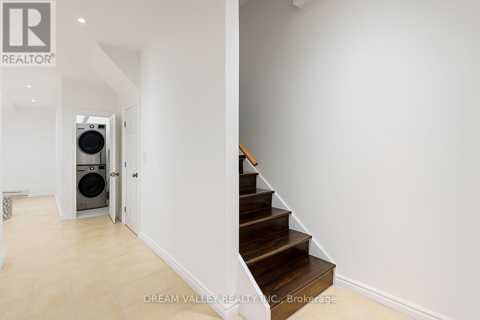 61 - 175 TRUDELLE STREET Image 15