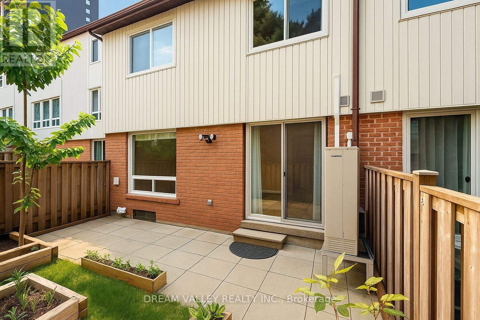 61 - 175 TRUDELLE STREET Image 19