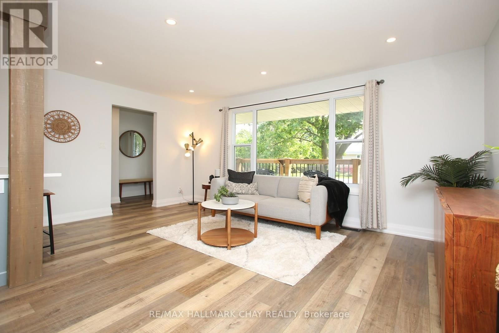 124 GREENSBORO DRIVE Image 15