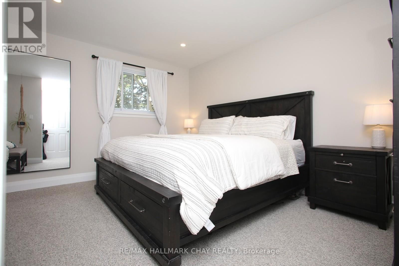 124 GREENSBORO DRIVE Image 19