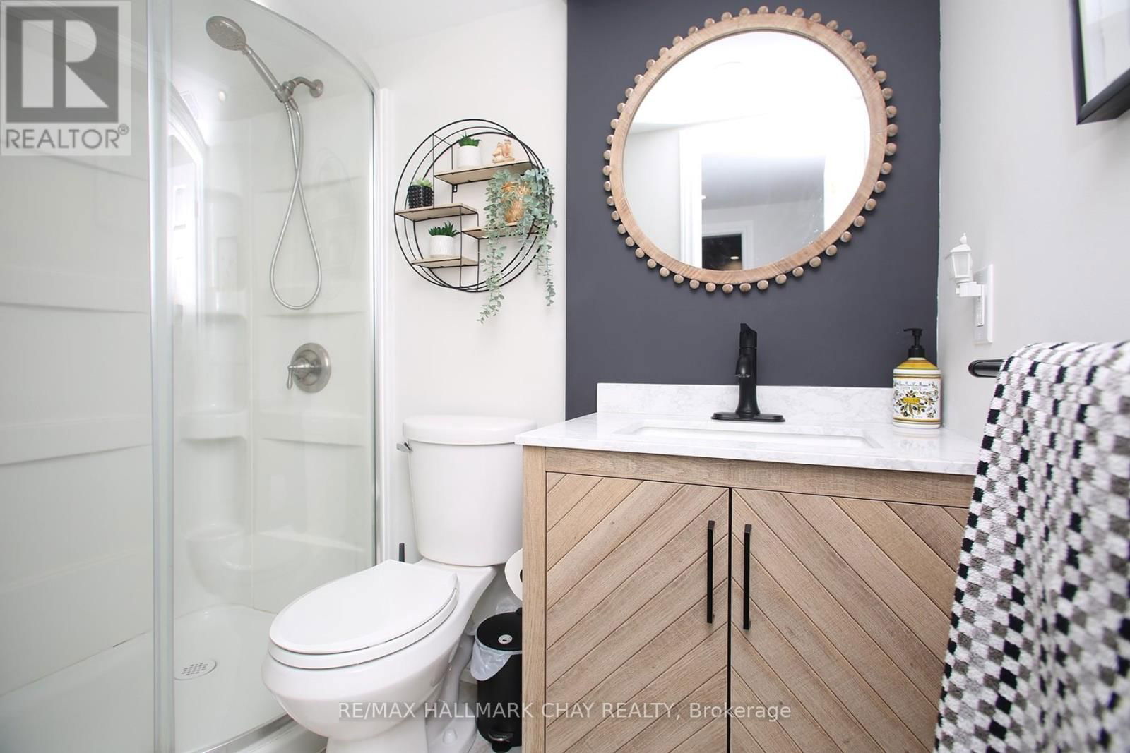 124 GREENSBORO DRIVE Image 25