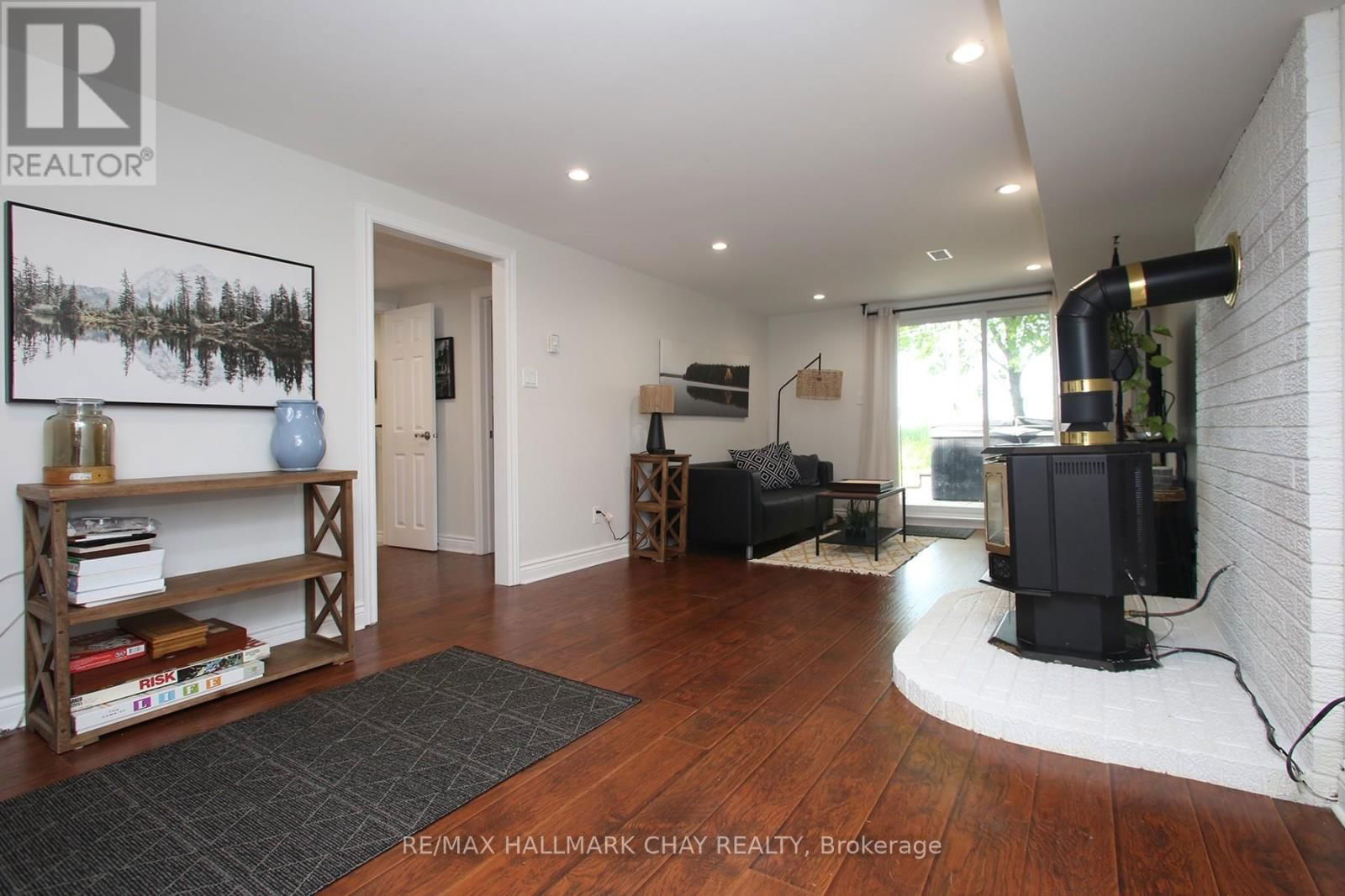 124 GREENSBORO DRIVE Image 26