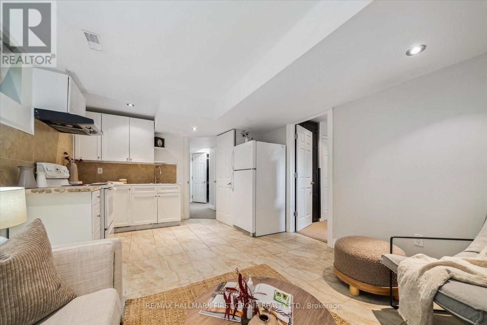 937 PICKERING BEACH ROAD Image 30