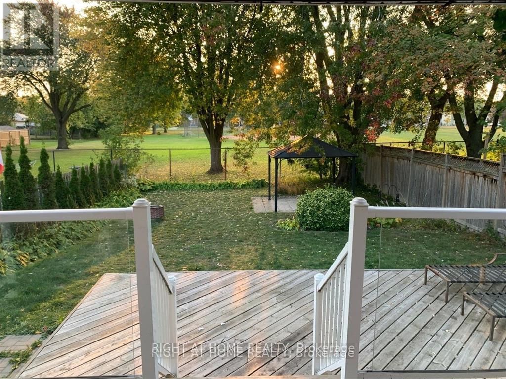 242 CADILLAC AVENUE SOUTH Image 16