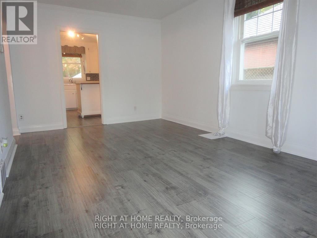 242 CADILLAC AVENUE SOUTH Image 3