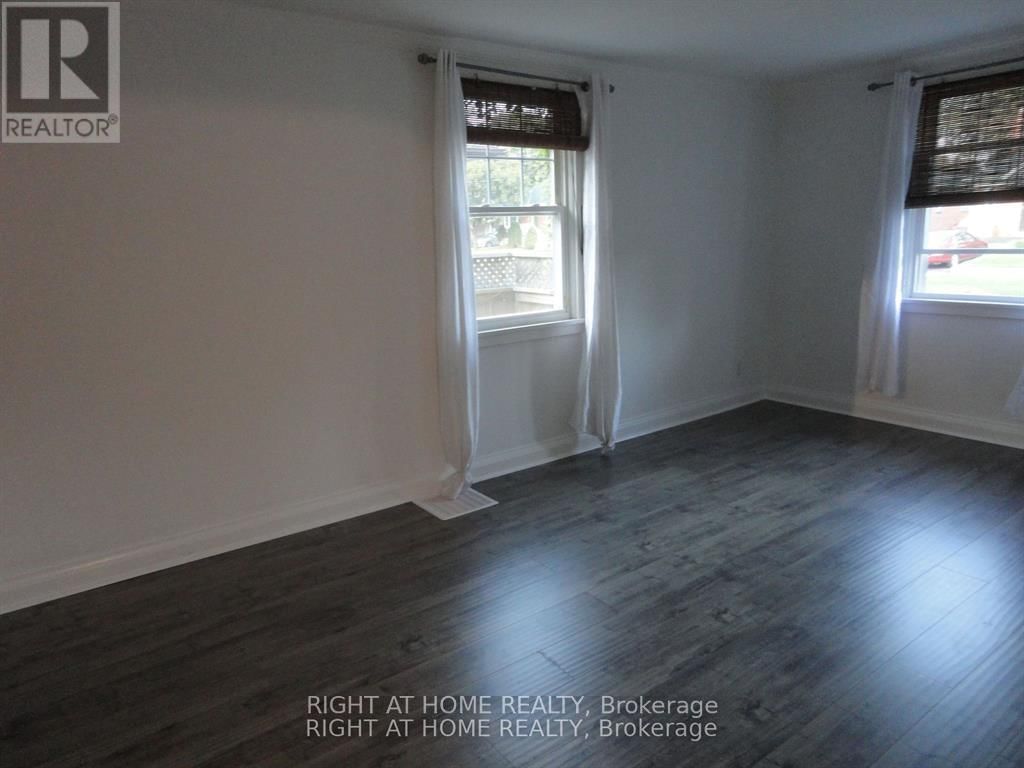 242 CADILLAC AVENUE SOUTH Image 4