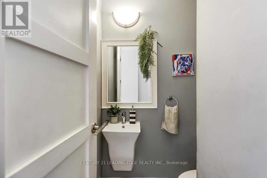 140 GOWAN AVENUE Image 12