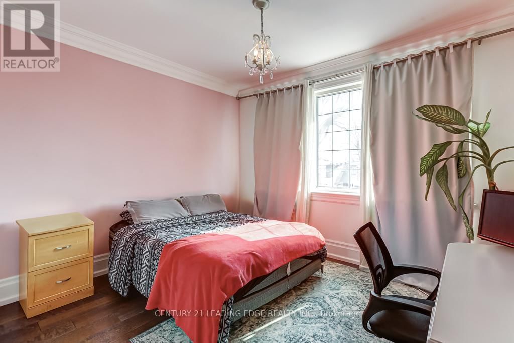 140 GOWAN AVENUE Image 13