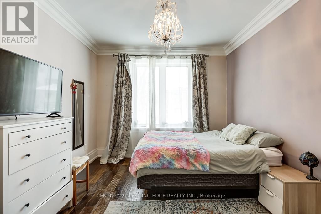 140 GOWAN AVENUE Image 16