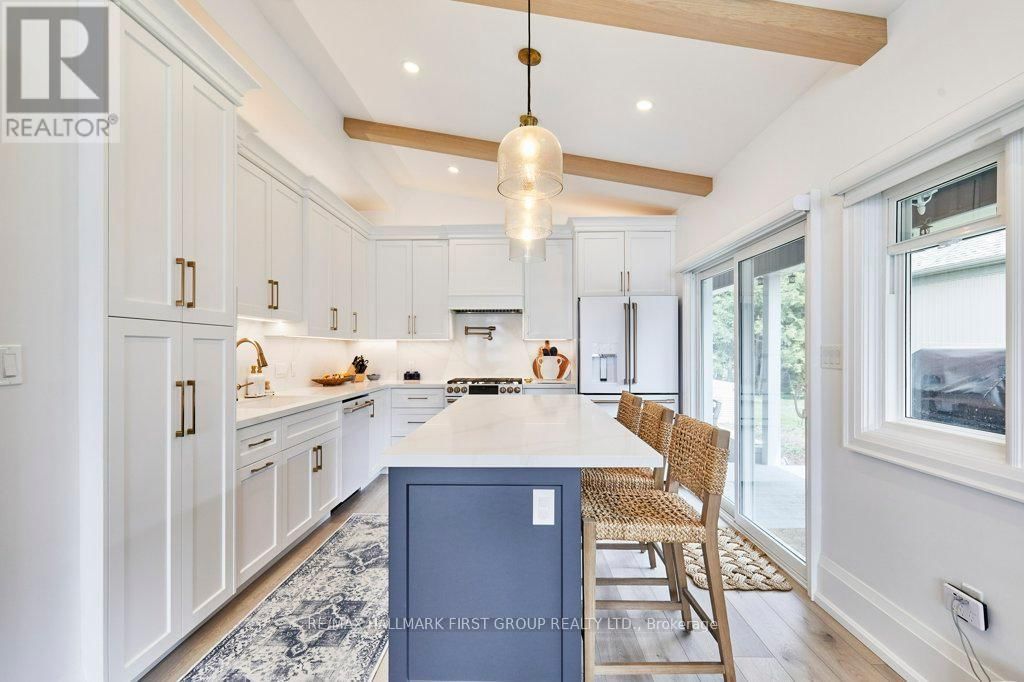 6 AMBLESIDE DRIVE Image 22