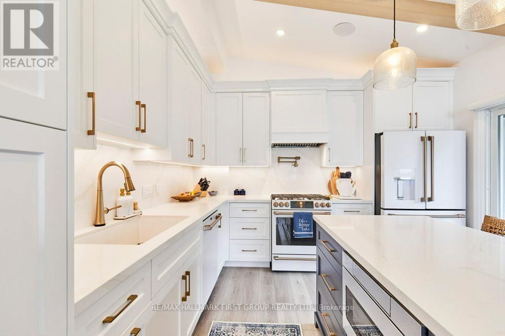 6 AMBLESIDE DRIVE Image 24