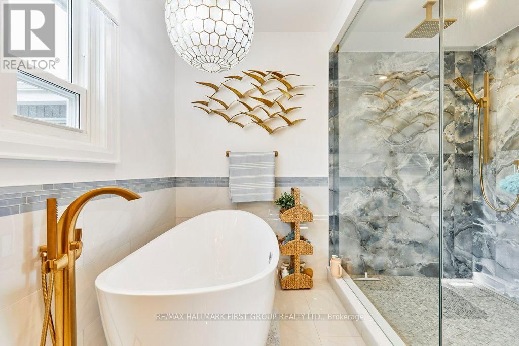 6 AMBLESIDE DRIVE Image 31