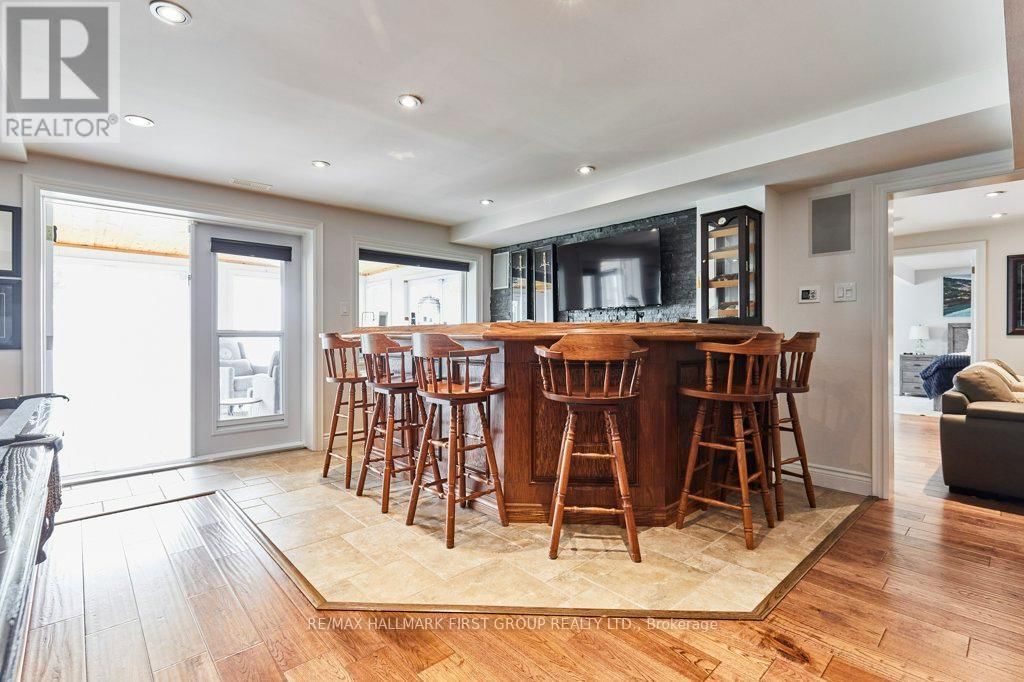 6 AMBLESIDE DRIVE Image 38