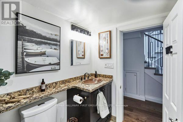 6 AMBLESIDE DRIVE Image 43