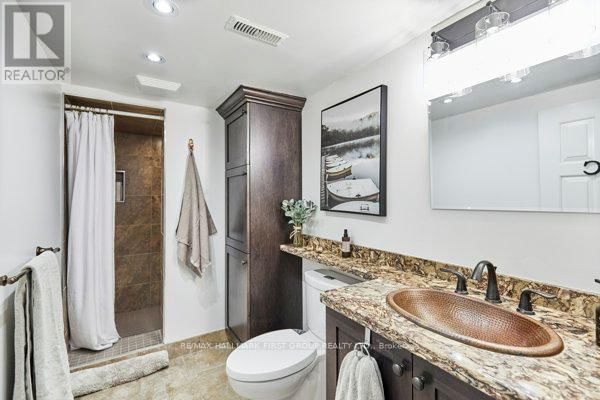6 AMBLESIDE DRIVE Image 44