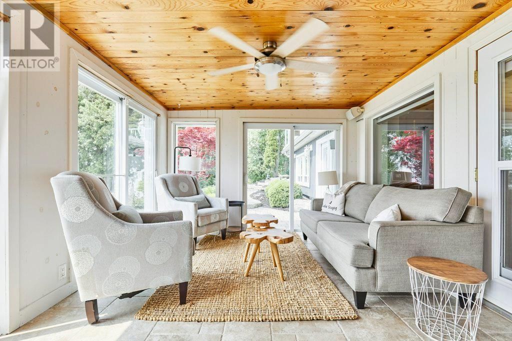 6 AMBLESIDE DRIVE Image 45