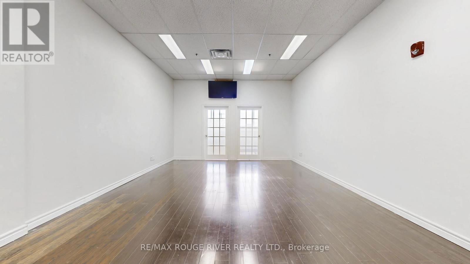 D211 - 69 LEBOVIC AVENUE Image 10