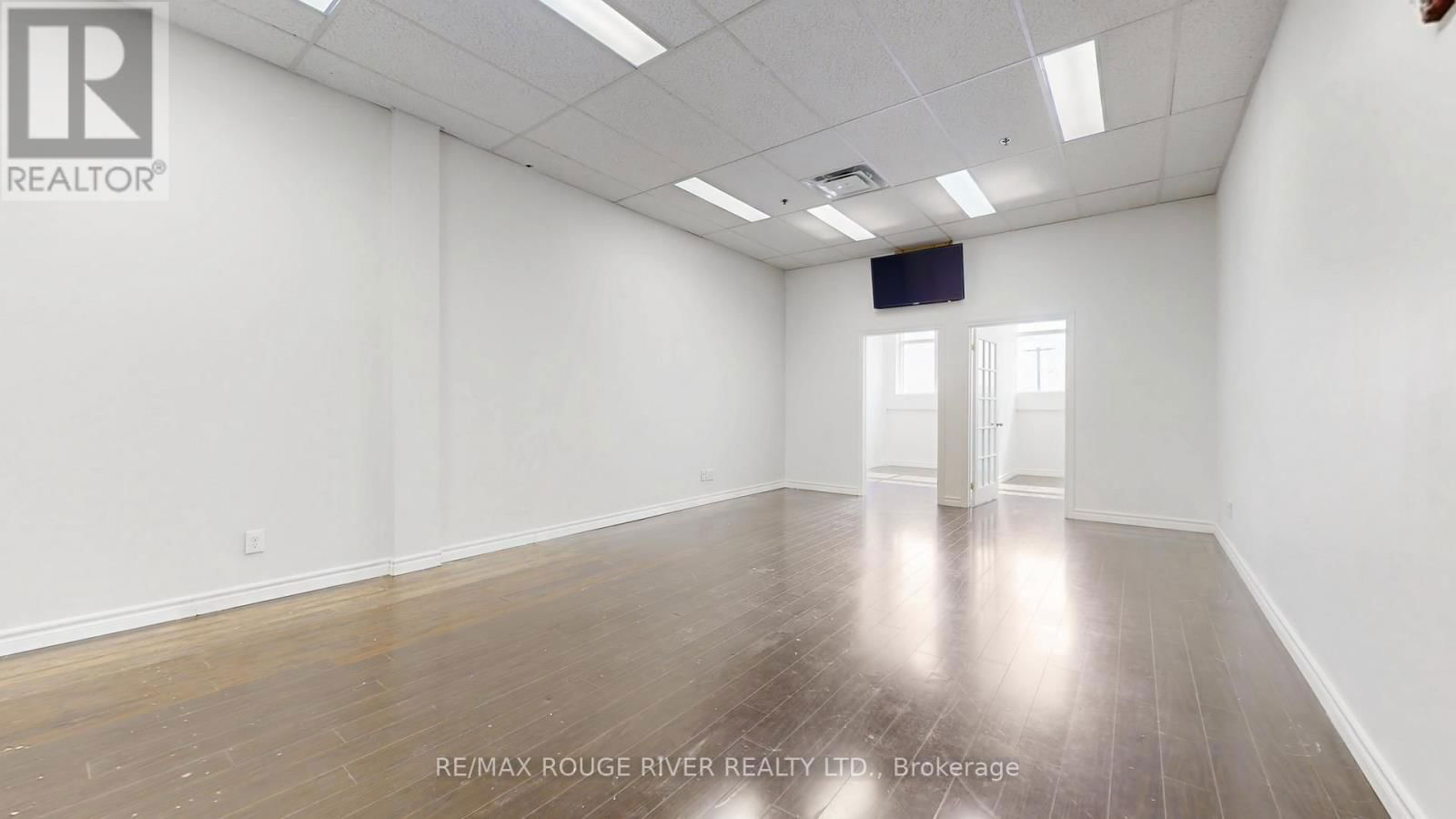 D211 - 69 LEBOVIC AVENUE Image 11