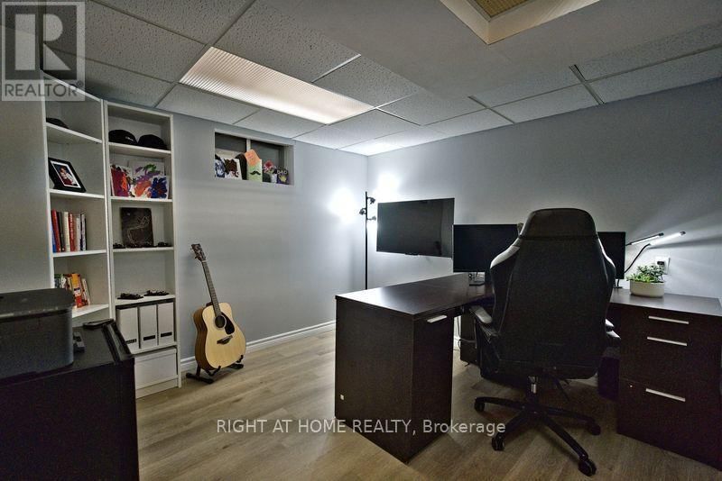 405 FLEETWOOD DRIVE Image 21