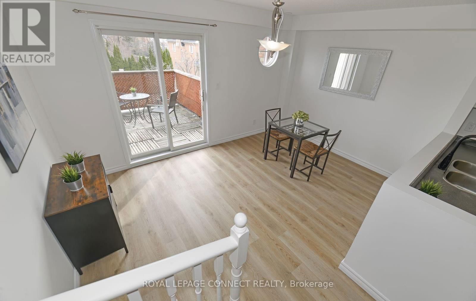 85 SPRUCEDALE WAY Image 14