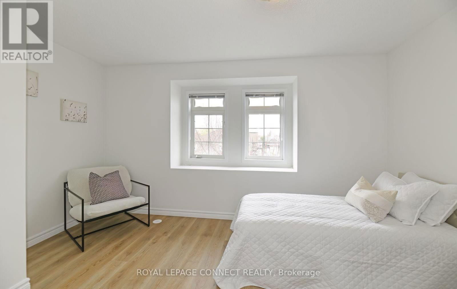 85 SPRUCEDALE WAY Image 26
