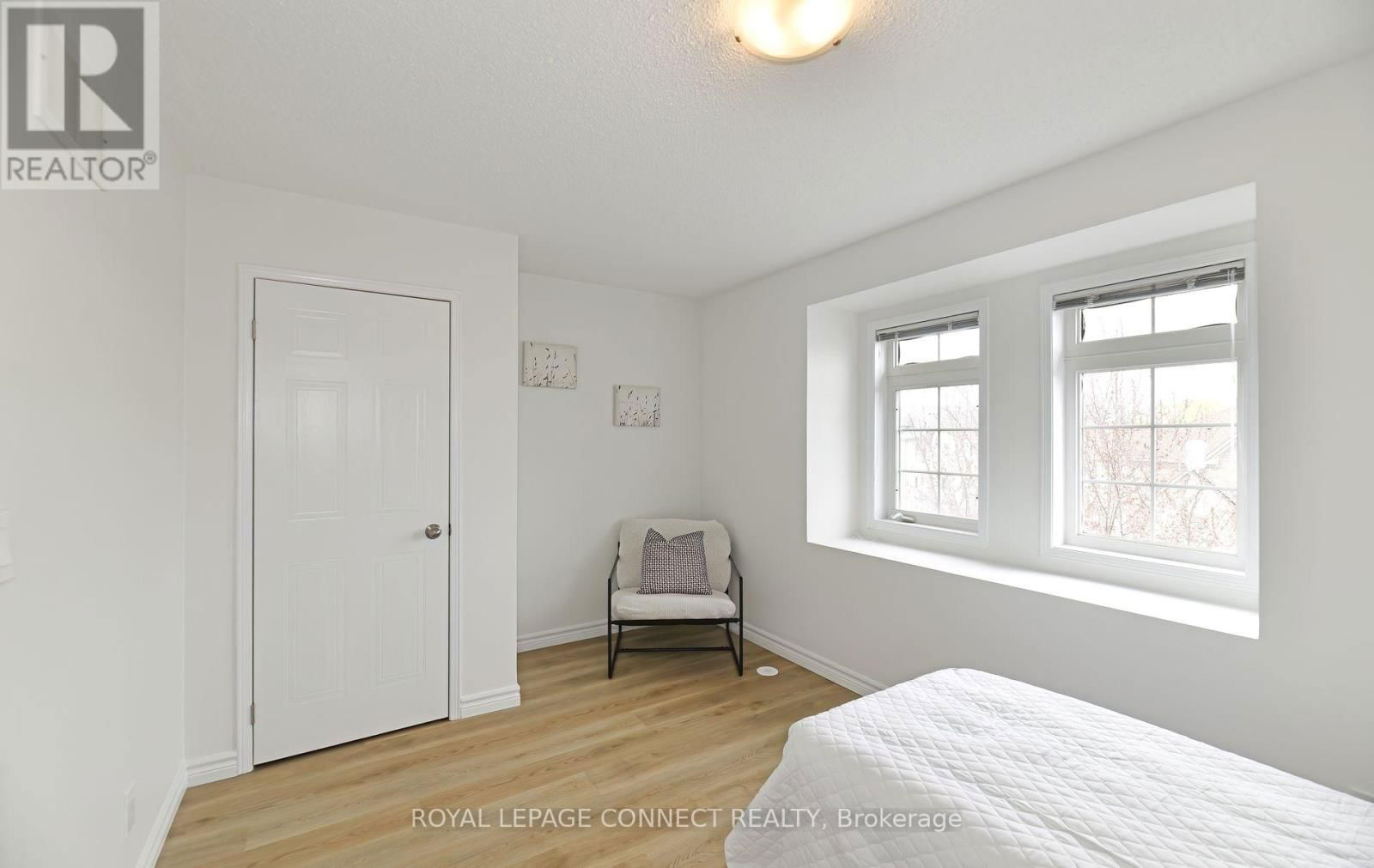 85 SPRUCEDALE WAY Image 28