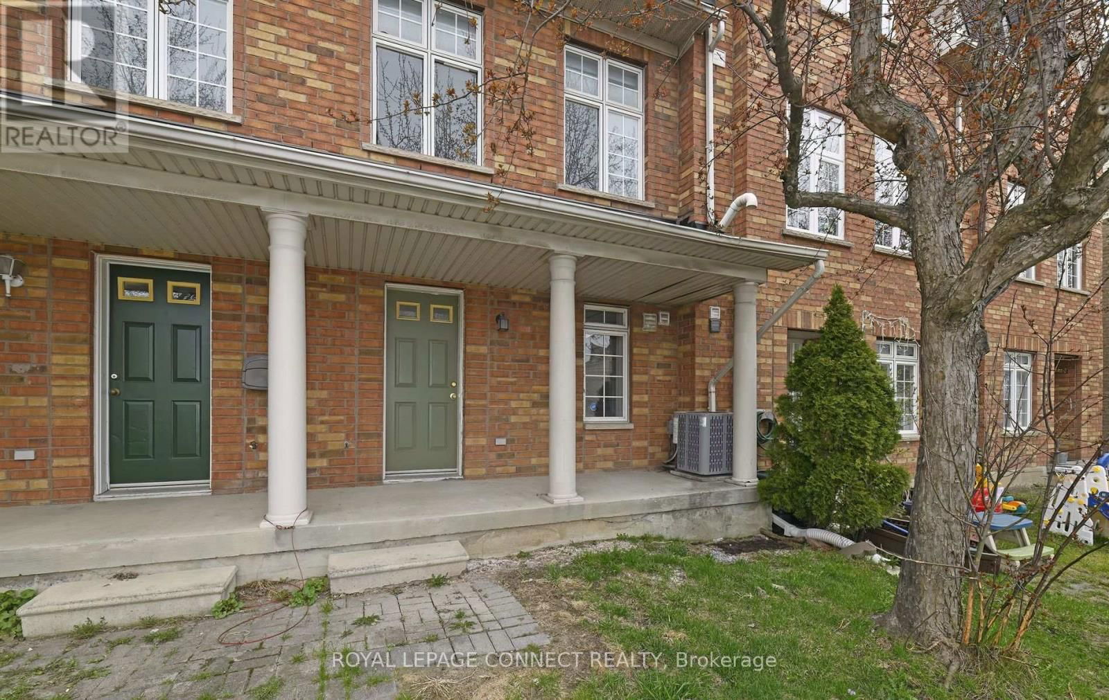 85 SPRUCEDALE WAY Image 33