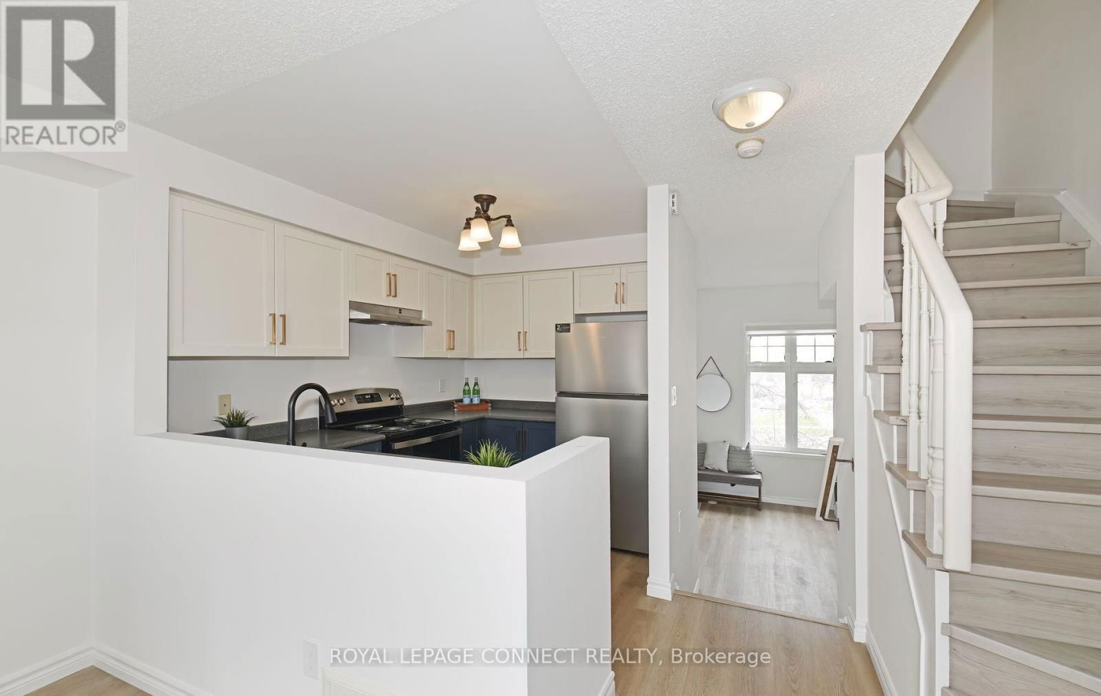 85 SPRUCEDALE WAY Image 8