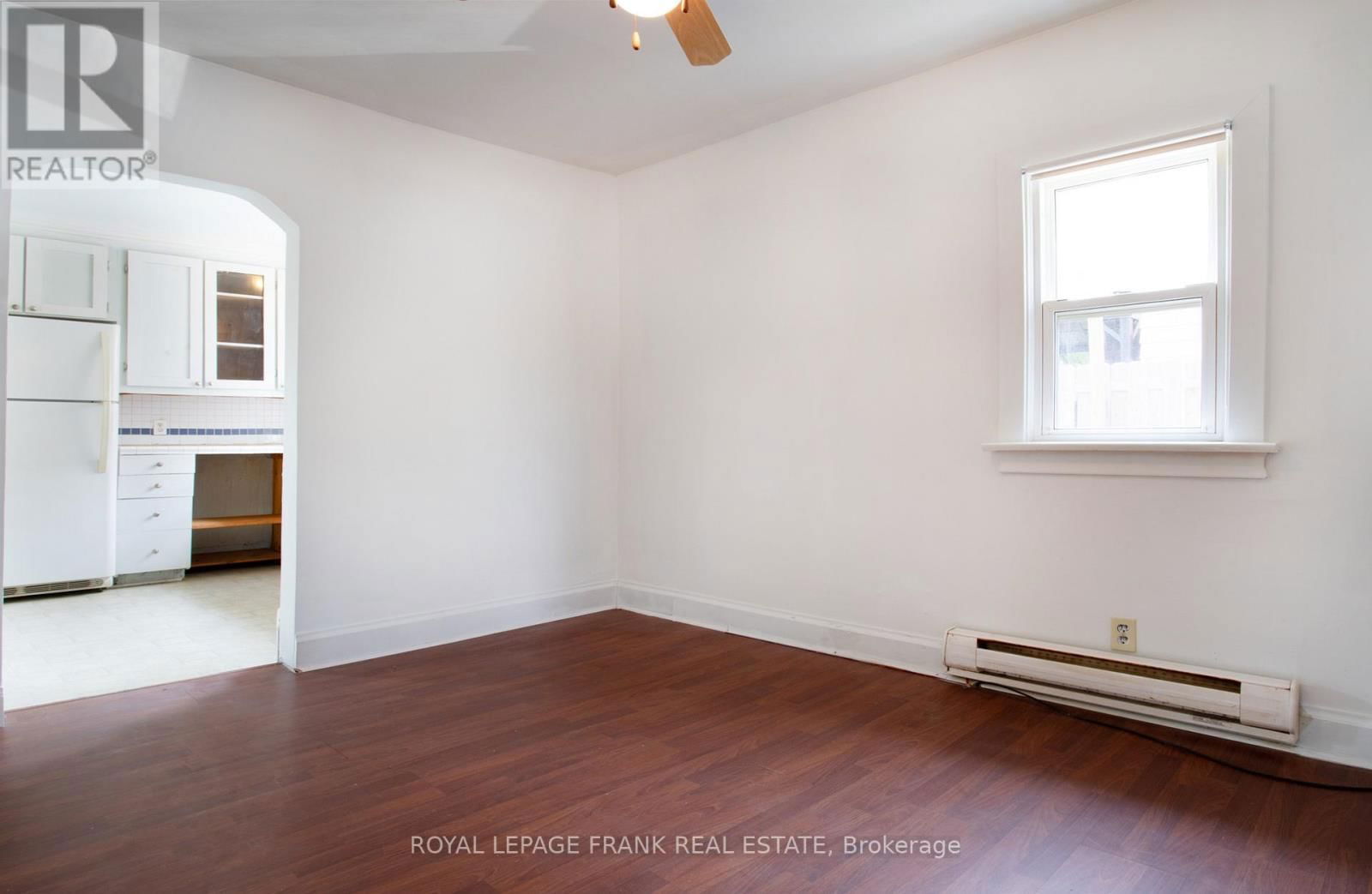 377 ADELAIDE AVENUE WEST Image 13