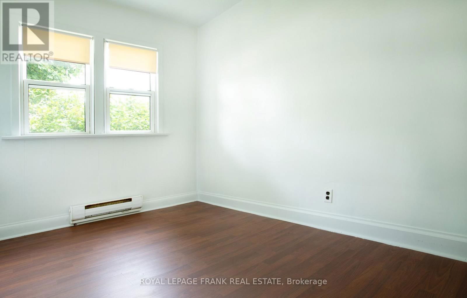 377 ADELAIDE AVENUE WEST Image 17