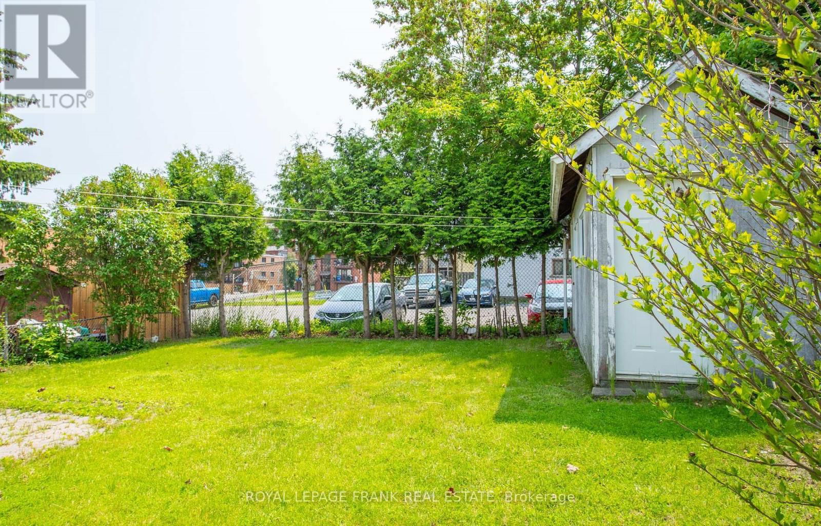 377 ADELAIDE AVENUE WEST Image 24