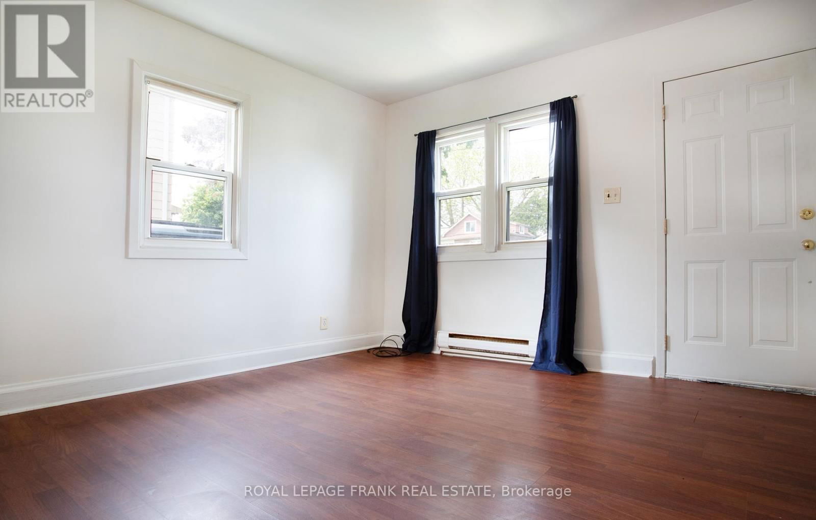 377 ADELAIDE AVENUE WEST Image 8