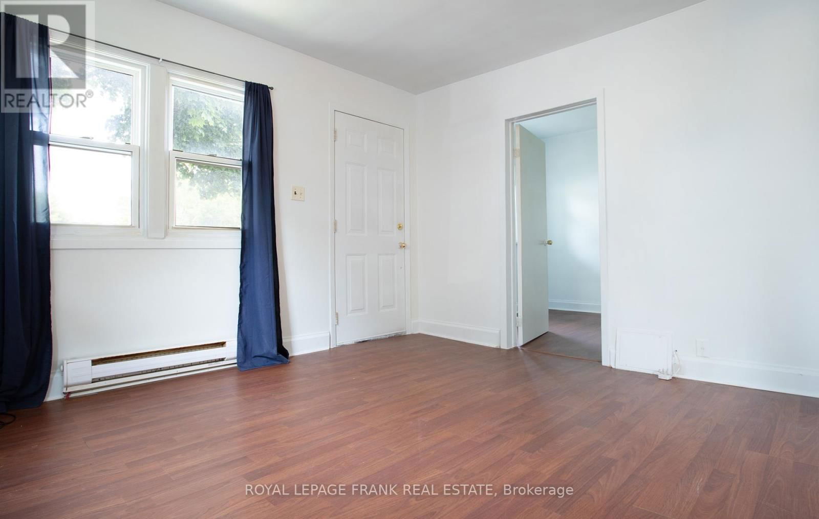 377 ADELAIDE AVENUE WEST Image 9