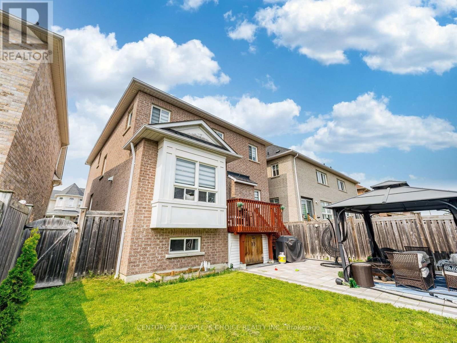 19 BARDEN CRESCENT Image 32