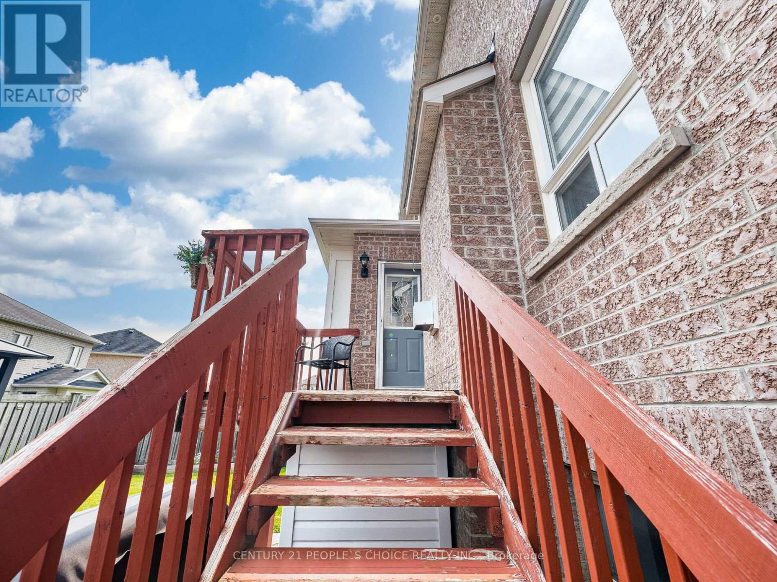 19 BARDEN CRESCENT Image 33