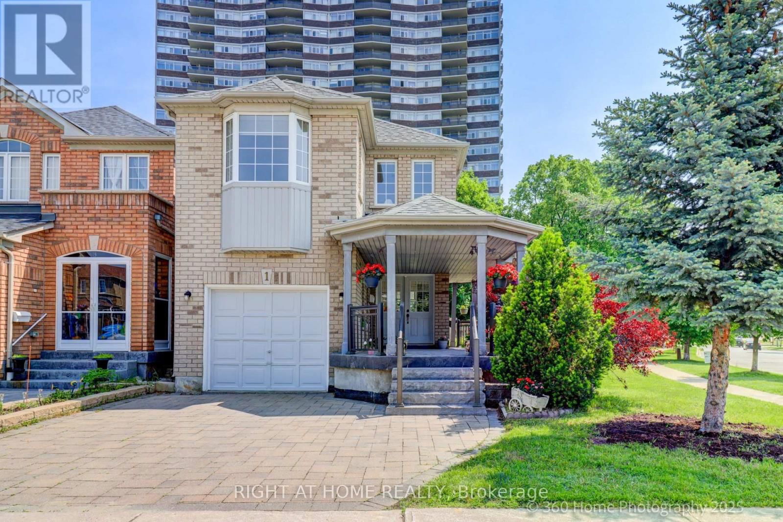 1 BIRCHCREST COURT Image 1