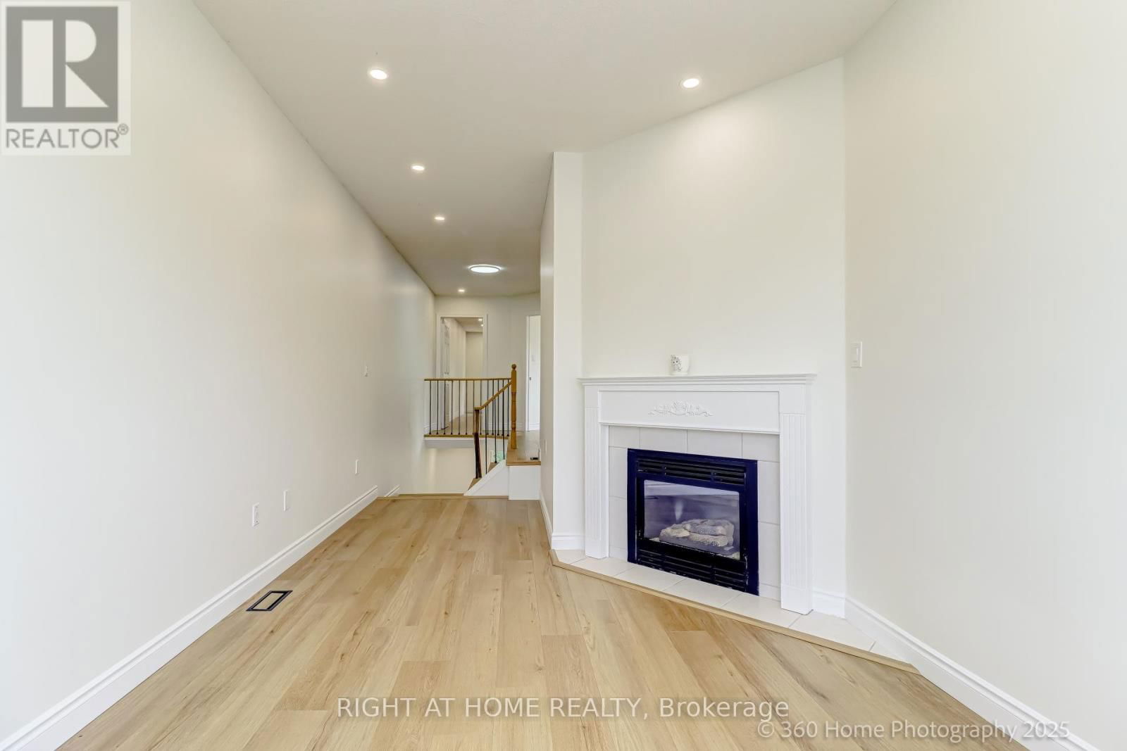 1 BIRCHCREST COURT Image 12