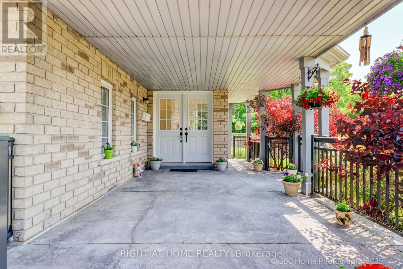 1 BIRCHCREST COURT Image 3