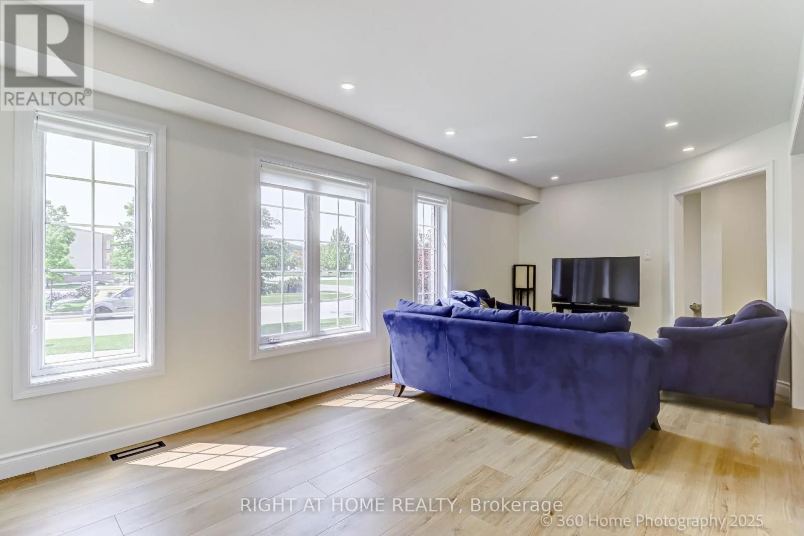 1 BIRCHCREST COURT Image 6
