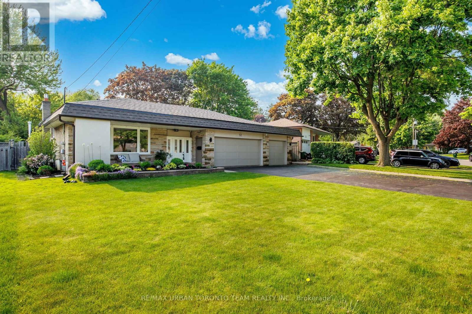 57 RAVINE PARK CRESCENT Image 1