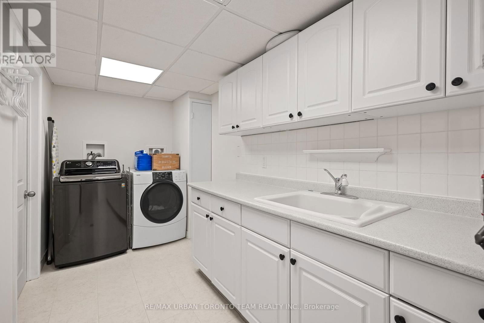 57 RAVINE PARK CRESCENT Image 31